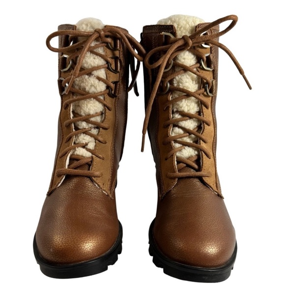 Sorel Phoenix Lace Shearling Boots NWOT
Size 8 - Picture 8 of 12